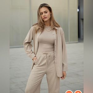 Two-piece set (shirt + pants)